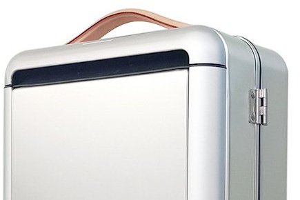 TS-010 Rounded corners and a smooth shell