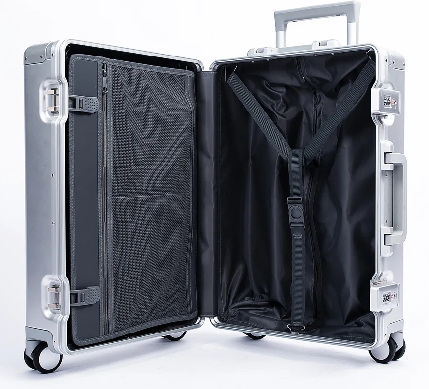 YCT-009 Keep clothing and smaller items apart